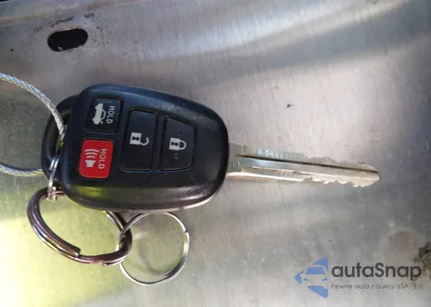 2019 Toyota Corolla Se z USA, uszkodzony, nr VIN 5YFBURHE3KP908775